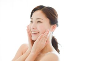 化粧水の正しい付け方をご紹介します