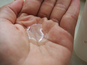 コスパ重視の化粧水VSデパコス高級化粧水
