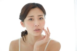 肌トラブルを避けるための化粧水ケア